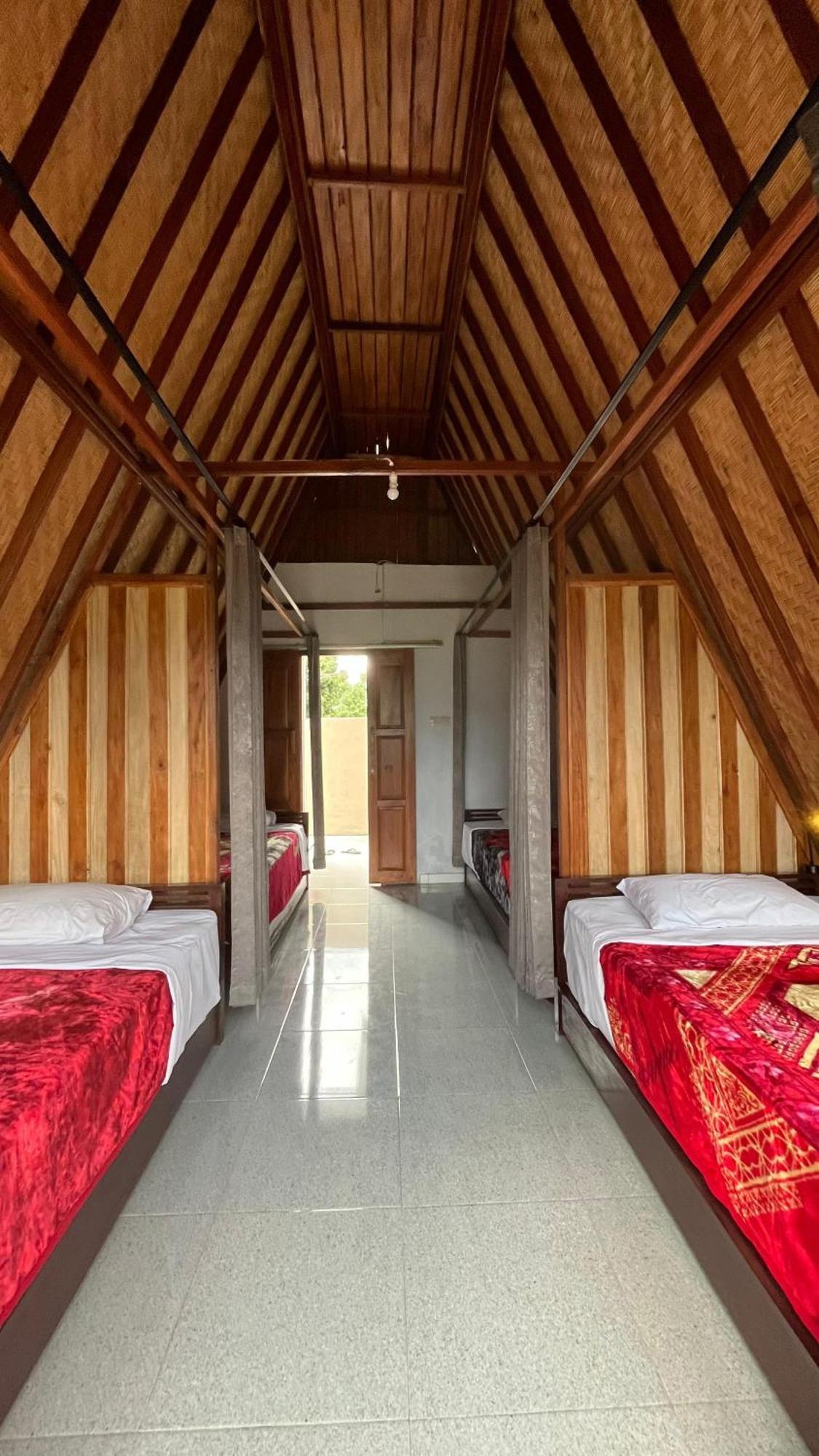 Puri Pilihani Hostel Мундук Екстер'єр фото