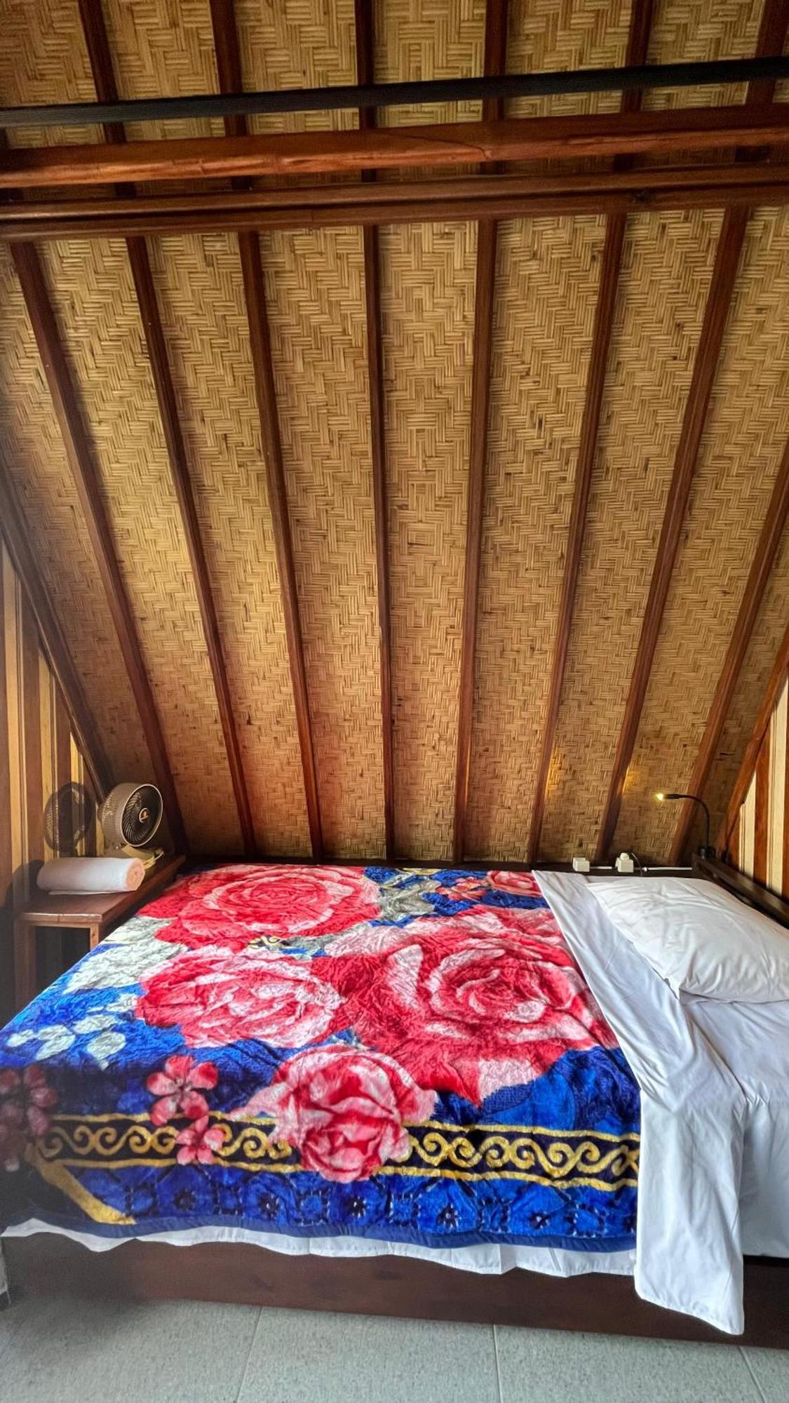 Puri Pilihani Hostel Мундук Екстер'єр фото
