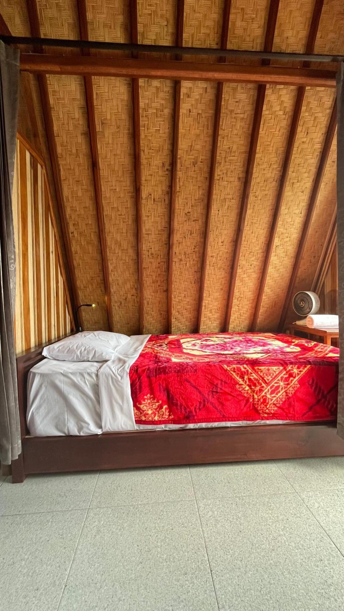 Puri Pilihani Hostel Мундук Екстер'єр фото