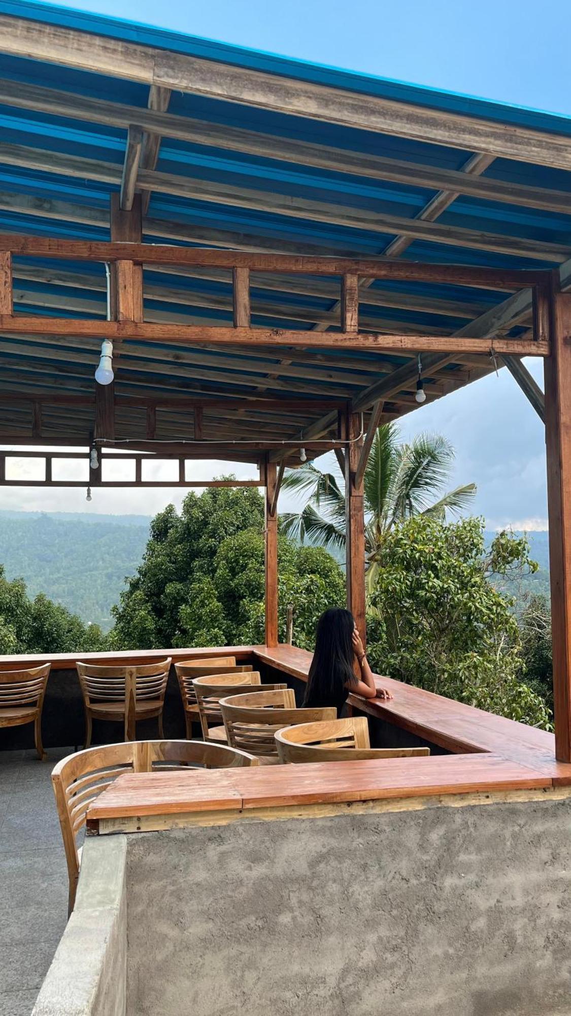 Puri Pilihani Hostel Мундук Екстер'єр фото